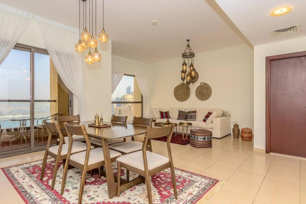 The Premium Jbr Sea View Luxury Suite Awarded "Traveller Award 2025" Dubai Eksteriør billede