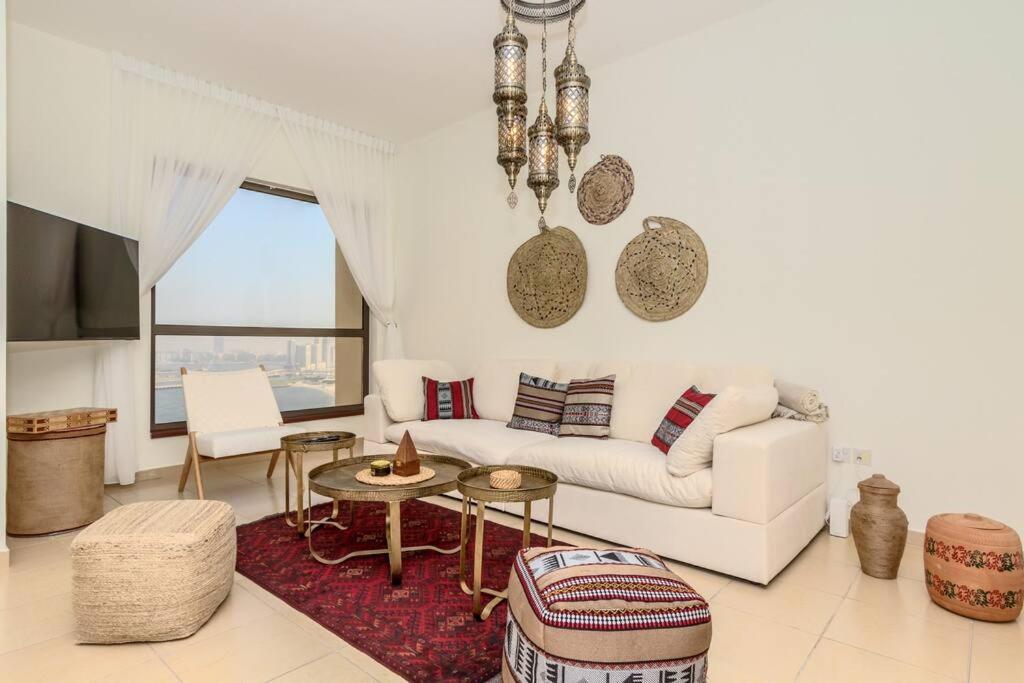 The Premium Jbr Sea View Luxury Suite Awarded "Traveller Award 2025" Dubai Eksteriør billede