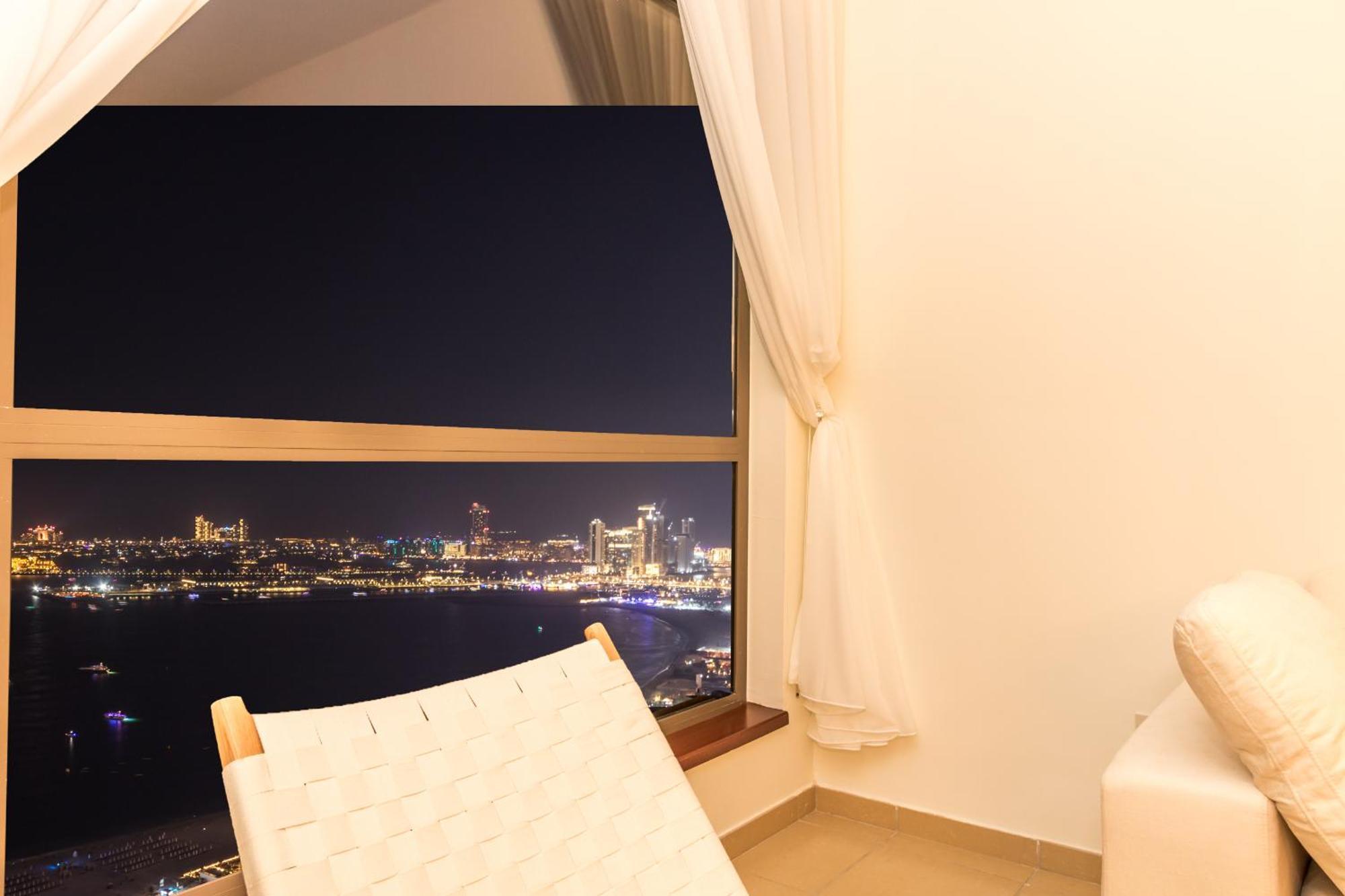 The Premium Jbr Sea View Luxury Suite Awarded "Traveller Award 2025" Dubai Eksteriør billede